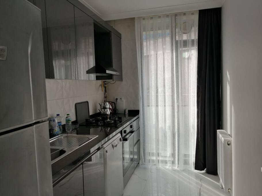 Sisli Apartment, 2 Bedrooms, 250 M Metro, New Modern Residence Istanbul Bagian luar foto